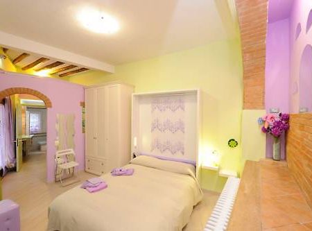 페루자 Alla Maison Di Alessia B&B 객실 사진